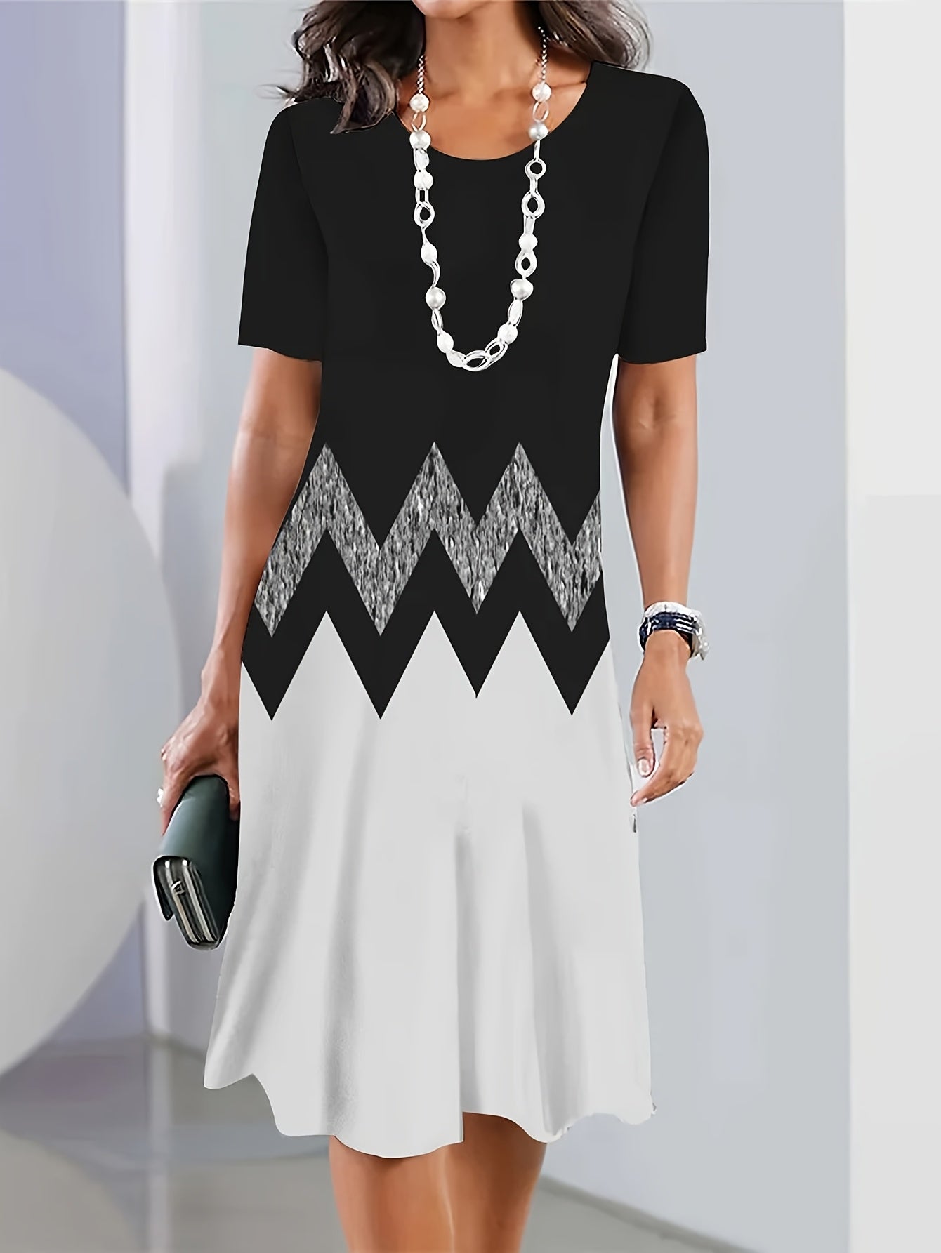 Plus Size Women's Fashionable Casual Loose Dress Short Sleeved Printed Round Neck Mid Length Skirt - Sales Savvy Shop